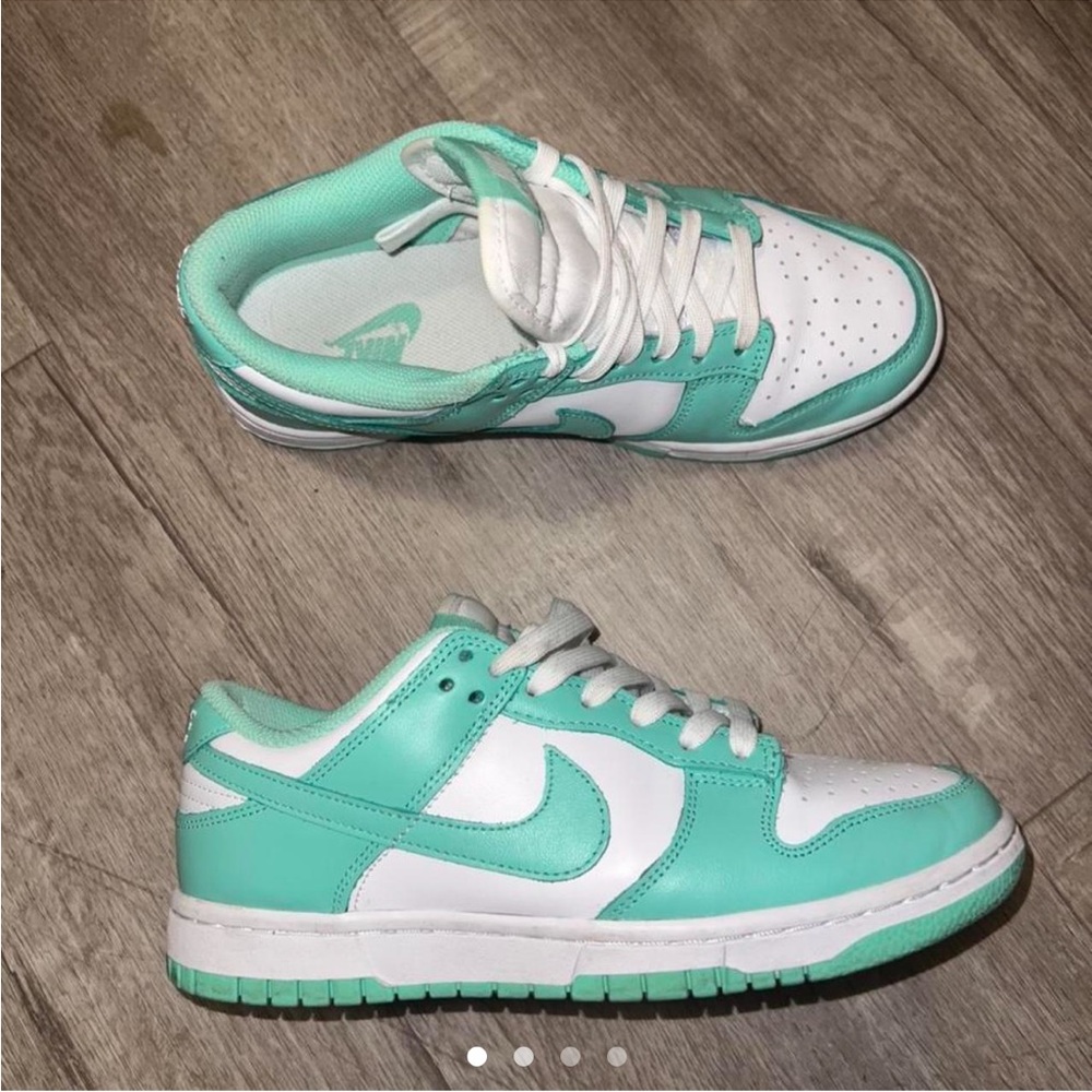 Nike Dunk Low Green Glow (W) / Size 7